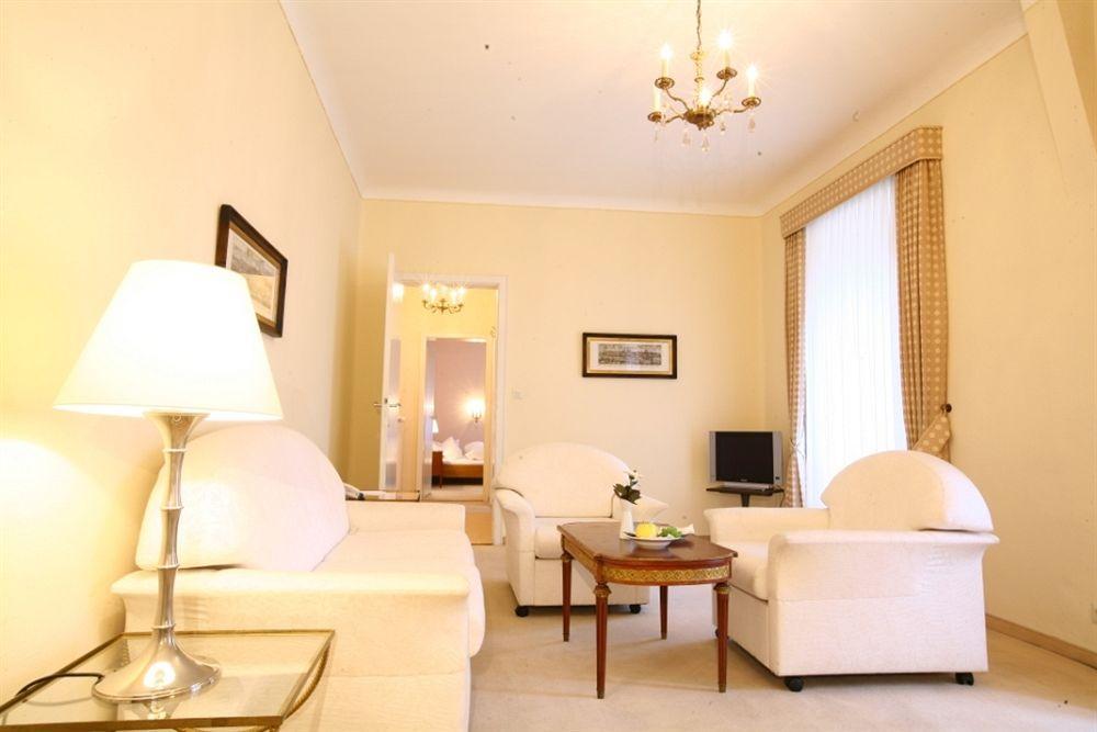 Hotel Romerbad Badenweiler Extérieur photo