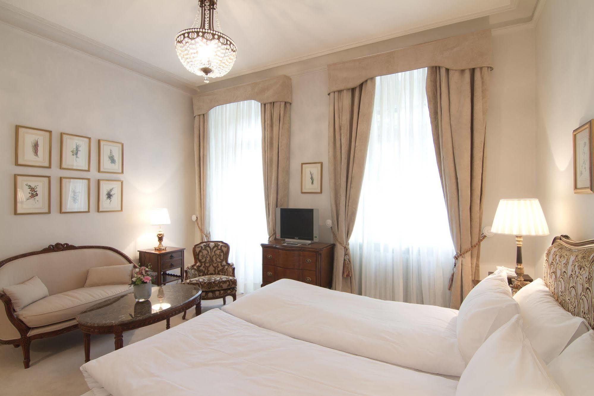 Hotel Romerbad Badenweiler Extérieur photo